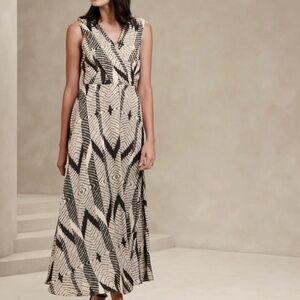 Banana Republic Pintuck Bodice Maxi Dress